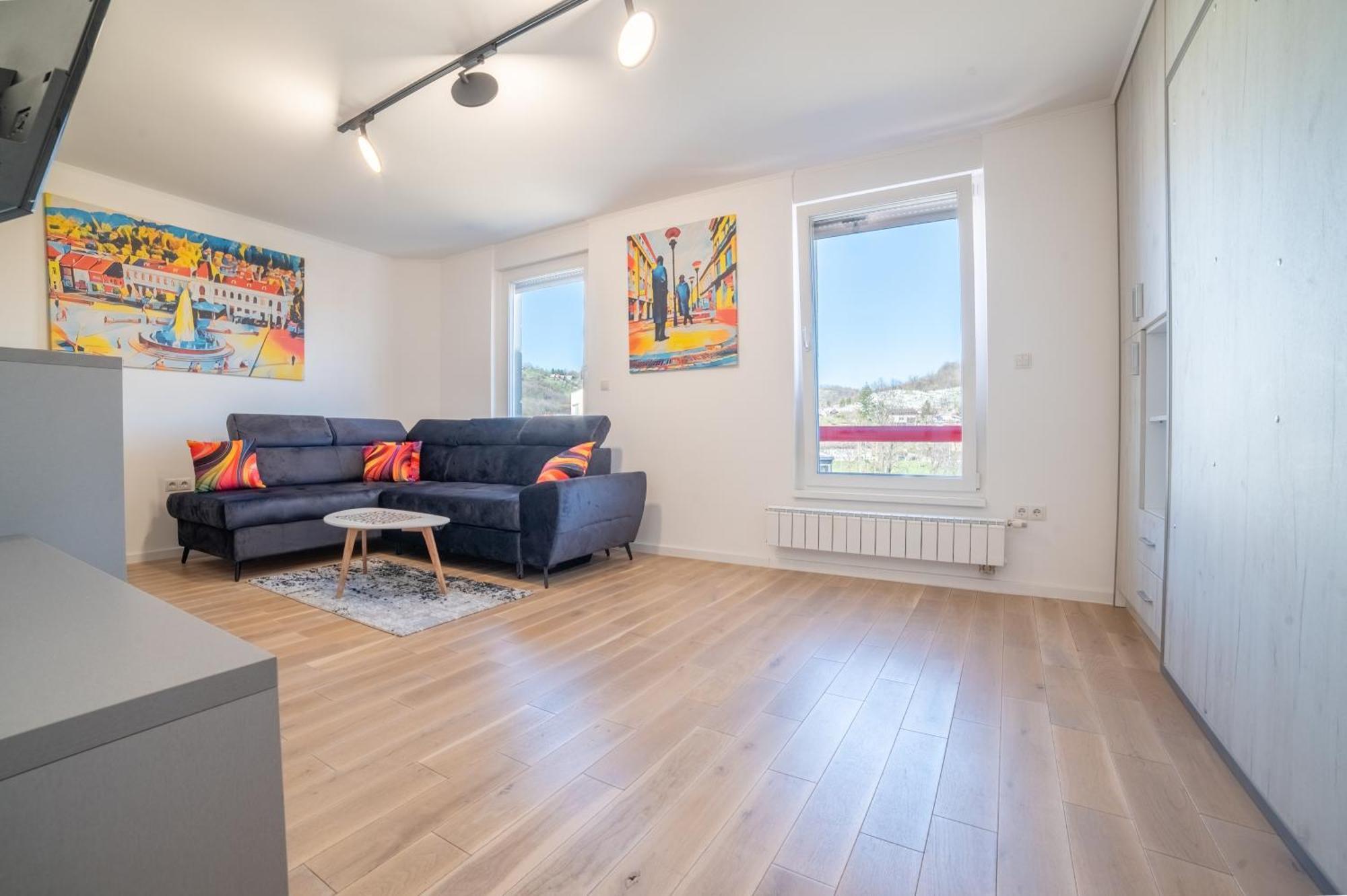 Apartman Epicent Τούζλα Εξωτερικό φωτογραφία